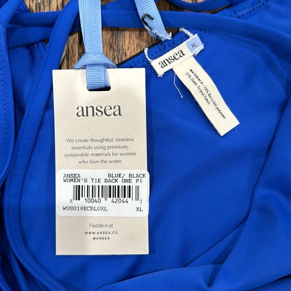 NWT ANSEA THE REVERSIBLE TIE BACK ONE PIECE IN BLACK AND BLUE - Picture 5 of 9